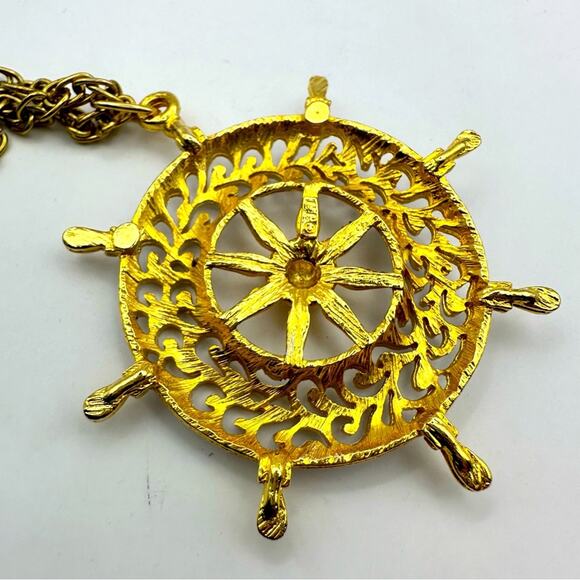 JJ Jonette Wheel Necklace White Enamel Gold Tone Filigree Nautical Boat Vintage - Picture 3 of 8